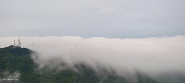 #大屯山 #雲瀑（過山雲）#夕陽 #月圓 #霧虹 5/1&63044808