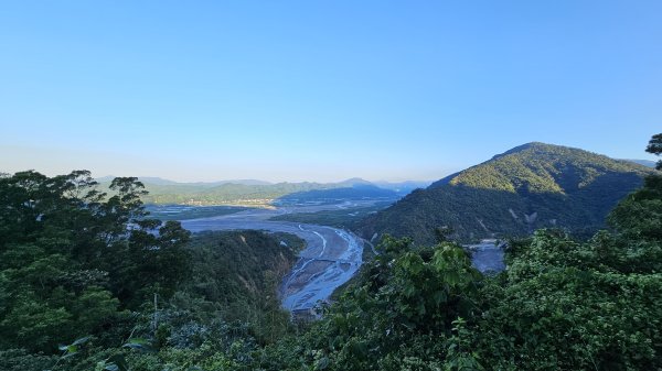 【尾寮山靜修日：一人一山，一念清明，山無語，我自省】🌿2937935
