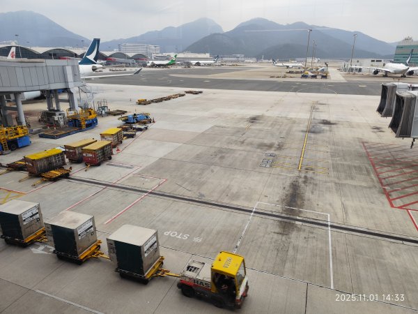 四川成都天府機場→香港國際機場→臺灣桃園國際機場2941789