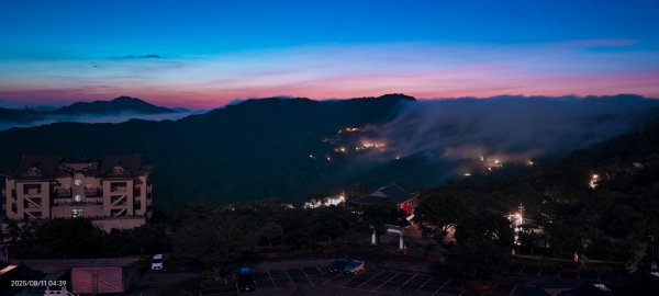 #新店四十份 #翡翠水庫壩頂 #夜景 #火燒雲 #日出 #雲瀑  #霧虹 8/112856686
