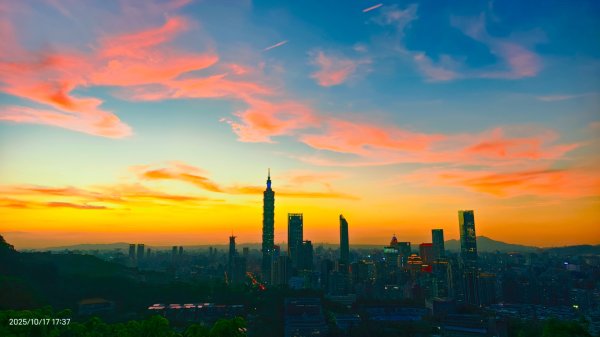 #虎山 #夕陽 #火燒雲 #夜景 #101大樓 10/17 & 192917138