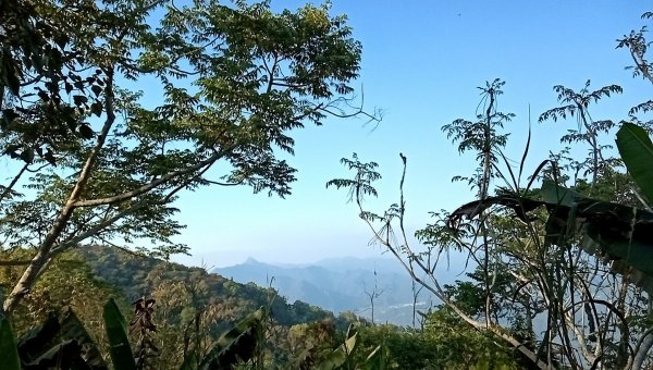 202200312南投國姓十二份山、長石巷山、九份二山、崁斗山、鹿角山風景基石1637547