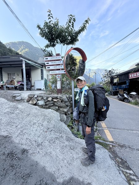 來去郡大坐龍貓公車順登對關山2822318