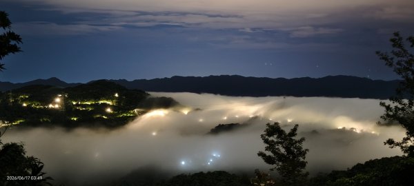 #二格路 #琉璃光 #雲瀑 #二格山  #雲海流瀑  6/173075606