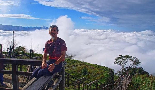 阿里山 #隙頂二延平 #頂石棹 #觀音圈 #雲海 #琉璃光 #雲瀑 #霧虹 11/172649817