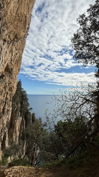 燈塔與懸崖 + 桑托尼亞的布西耶羅峰 🇪🇸 西班牙2771461