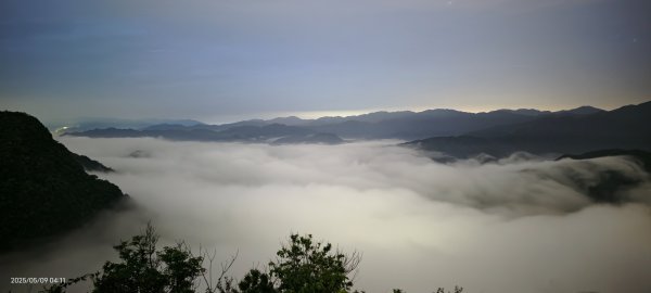 跟著雲海達人山友追雲趣 #琉璃光雲海 #火燒雲雲海 5/92782965