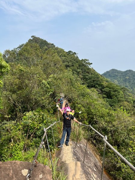 【皇帝殿登山步道】北峰登山口→石霸尖→小霸尖→東峰→天王峰→西峰→湳窟山步道→西峰登山口→石碇老街1654963