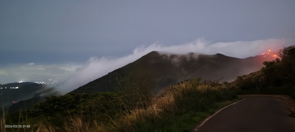 #大屯山 #雲瀑 #琉璃光 3/253023188