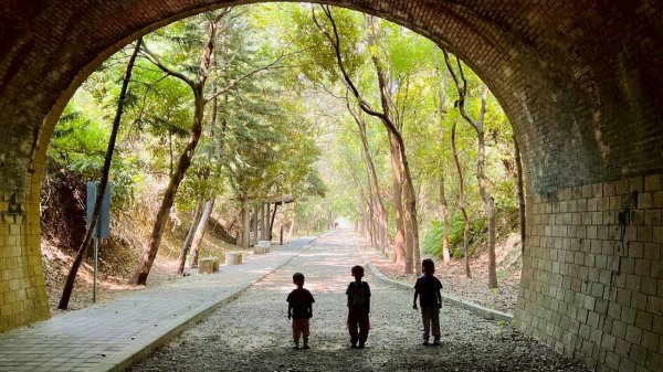 🌈8/24（日）來去坐火車爬山~ 新竹十八尖山+動物園+崎頂子母隧道✨FB：熊熊趴爬走🌈2868876