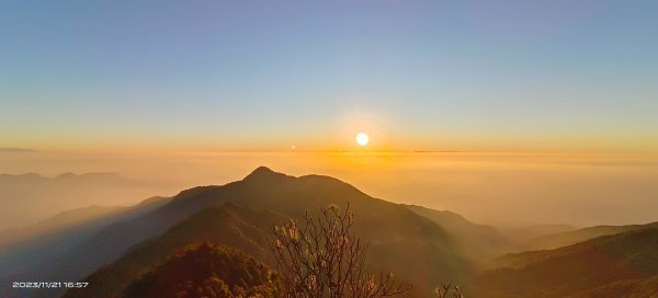 首登鳶嘴山-雲霧瀰漫/夕陽晚霞/星空夜景/琉璃光？11/212357096