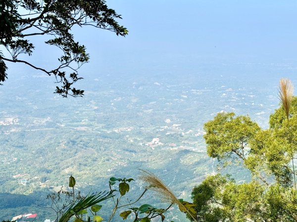 烏山縱走中段:龍湖寺-金光山財神廟-縱走石松子山2984595