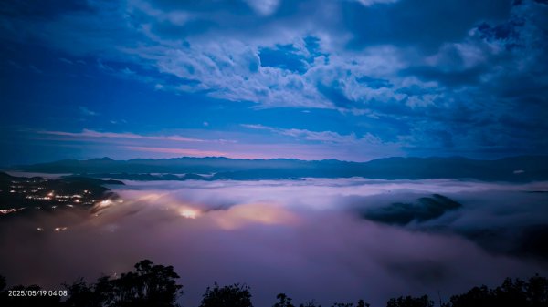 石碇趴趴走追雲趣 #二格山 #琉璃光 #雲海流瀑 #雲瀑 #日出  #手機拍攝 5/192790818