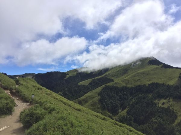 邊緣系山友：推坑女孩當山友合歡群峰368074