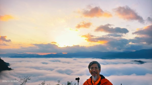 #新店四十份 #翡翠水庫壩頂 #雲海 #日出  #雲瀑 1/10 & 132979646