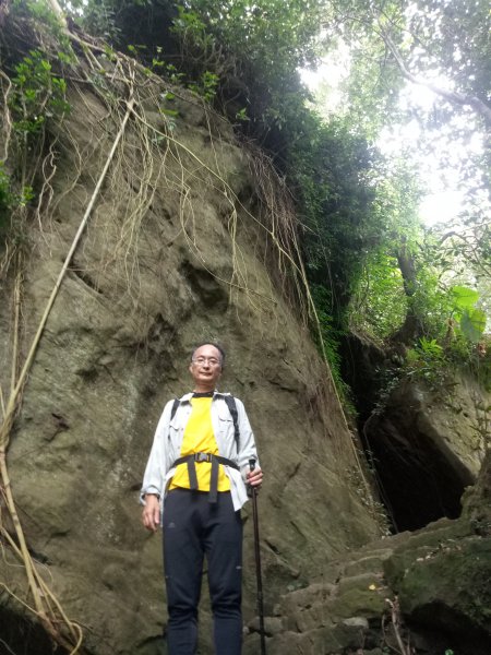 小百岳崁頭山+八卦山一線天步道1883557