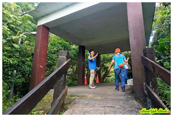 搭乘首班信義線東延捷運到廣慈/奉天宮站 順訪虎山環狀步道(小環線)3115282