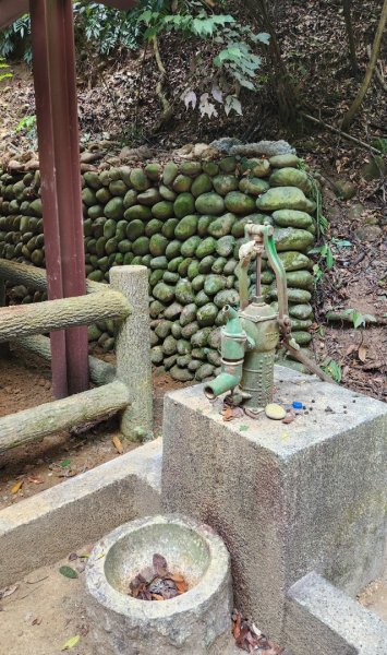 郡大山，郡大山北峰，望鄉山，白冷山，頭嵙山，黑山北峰，大坑4號，大坑3號，挑水古道，快官健行步道2301151