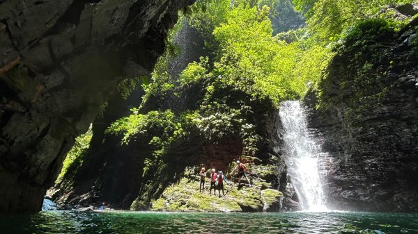 老梅溪下洞溪高義峽谷2972144