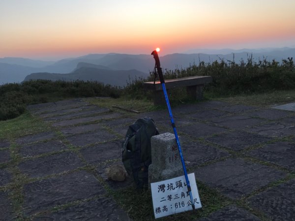 熱血慶祝國慶之獨攀小百岳鵲子山灣坑頭山