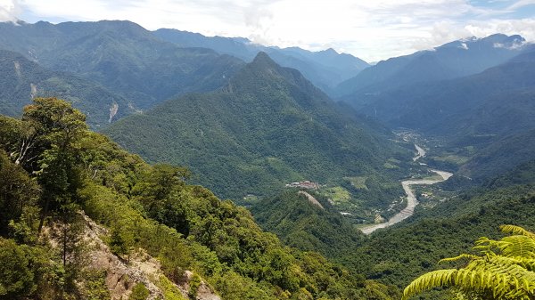 在白毛山頂向雪山致敬604082