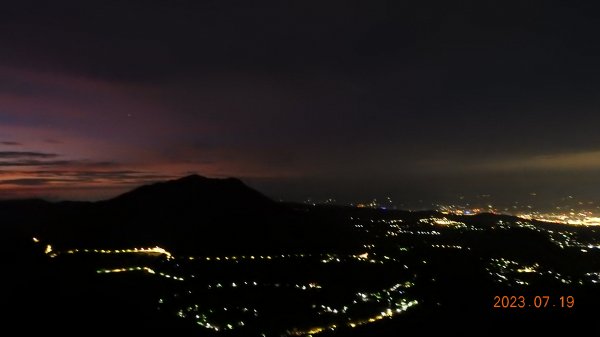 大屯山日出晨曦彩雲飛 7/192223281