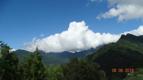 蟬鳴鳥叫蝶飛舞-復興三尖之夫婦山645447