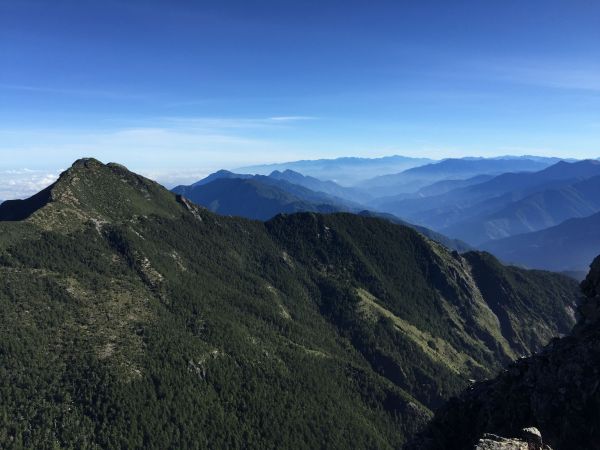 攀登十峻之首-玉山東峰156812