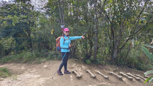 (姨婆趴趴走)第三十八集:攀登新北石碇小格頭獅頭山，探訪翡翠水庫的鱷魚島、千島湖、土虱頭景觀2416807