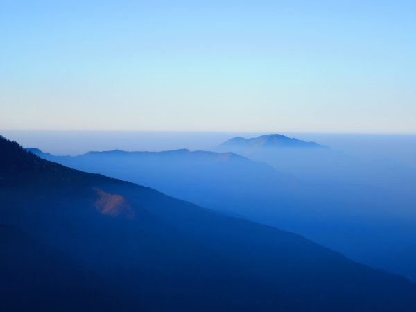 玉山群峰的前哨站-玉山前峰2065005