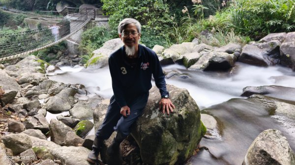 #夕陽 #火燒雲 #猴崁古道 #草山觀瀑吊橋 #住六公園 12/232968461