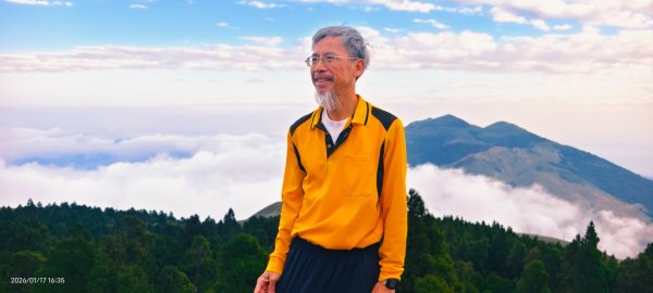 陽明山趴趴走追雲趣 1/172983249