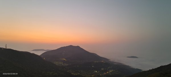 #大屯山 #日出 #雲海 #琉璃光 #橘咖啡 #吉野櫻 3/233020510