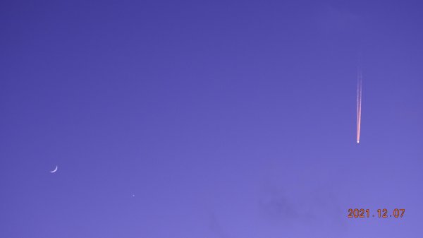 縮時攝影雲山水 - 夕陽晚霞&金星合月