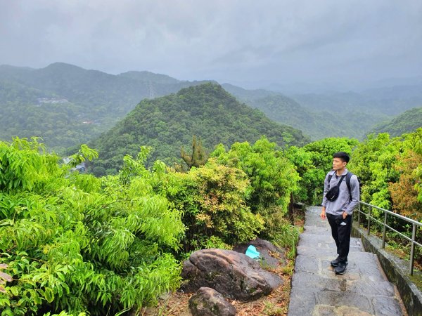 劍潭山，文間山，忠勇山，北投龍鳳谷步道，菜公坑瀑布，水車寮步道，頂湖山，青楓步道，海芋環狀步道1660765