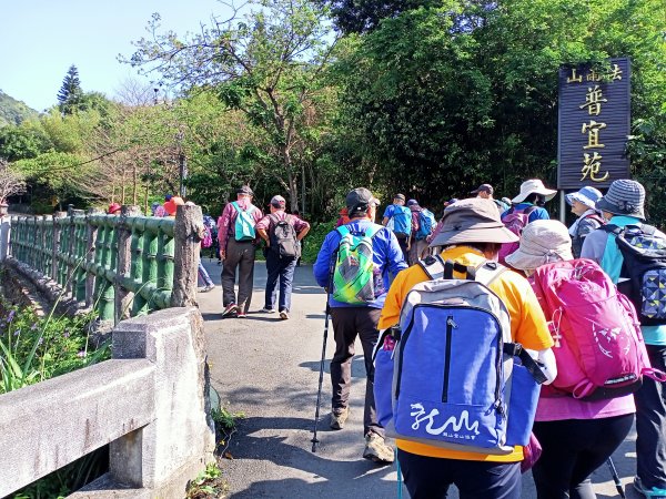 礁坑橋→平溪步道→鵝尾山步道、水田→平菁街42巷→狗殷勤古道的竹林步道→尾崙古圳步道→福音公車站2084328