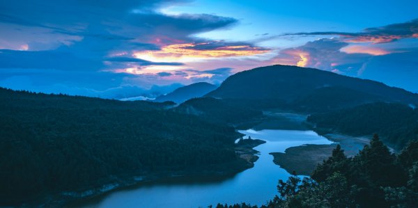 【高山】台灣高山湖泊紀錄小史─中央山脈北段的高山湖泊