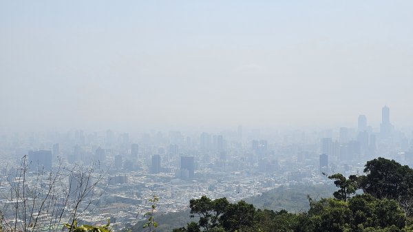 【柴山、壽山、萬壽山，到底哪個才是你！🤣🤣】走一座可以映照出高雄不同時期歷史軌跡的山。3025861