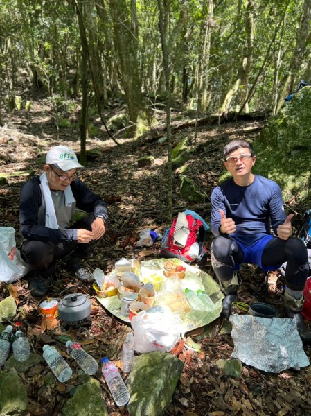 屋東縱走稜線之美。視角的轉換，同一座山也能給人截然不同的感受。(快樂腳攀登谷關七雄行)1837745