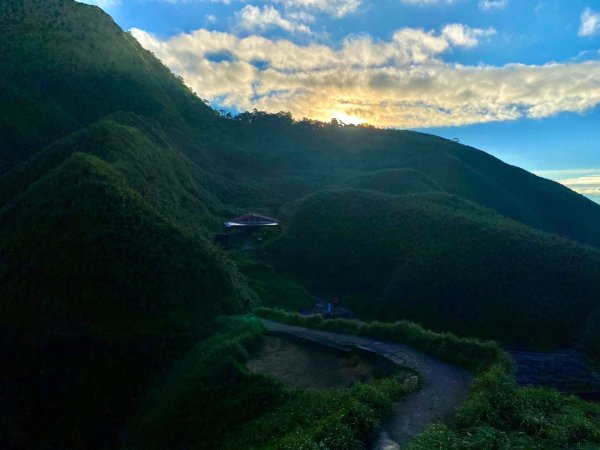 朝聖抹茶 Day 2:晨霧抹茶山色走訪三角崙山/小百岳#833055023