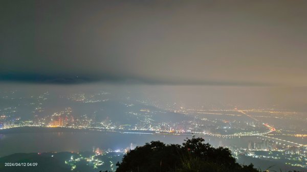 晨霧瀰漫的觀音山2476148
