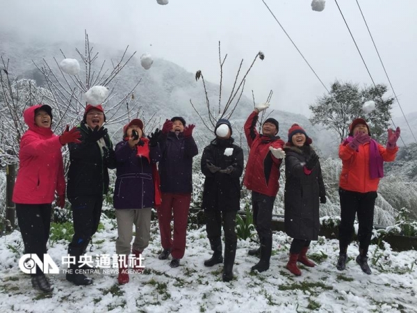 【新聞】雪又要來了 週五太平山週六拉拉山