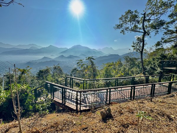 金龍山看山嵐風情2679521