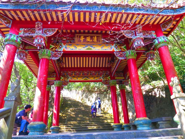 龍年首登的好選擇，鯉躍龍門，搭捷運來內湖爬三尖，鯉魚山、忠勇山、圓覺尖2426492