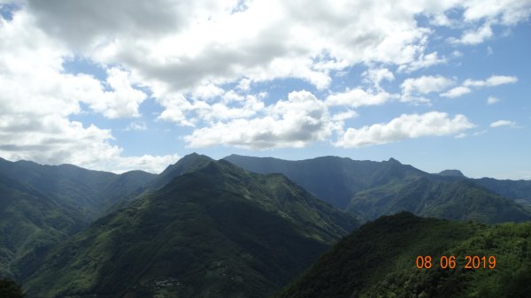 蟬鳴鳥叫蝶飛舞-復興三尖之夫婦山645438