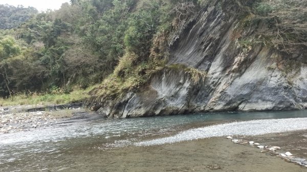 探秘遺世獨立的部落∥巴庫拉斯，弦月瀑布