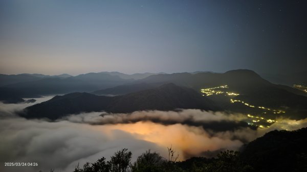 #翡翠水庫壩頂 #月亮雲海 #日出雲海 #日月同框 #石碇雲海 3/242744154