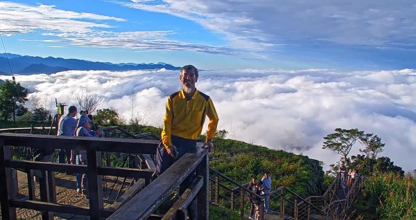 阿里山 #隙頂二延平 #頂石棹 #觀音圈 #雲海 #琉璃光 #雲瀑 #霧虹 11/172649814