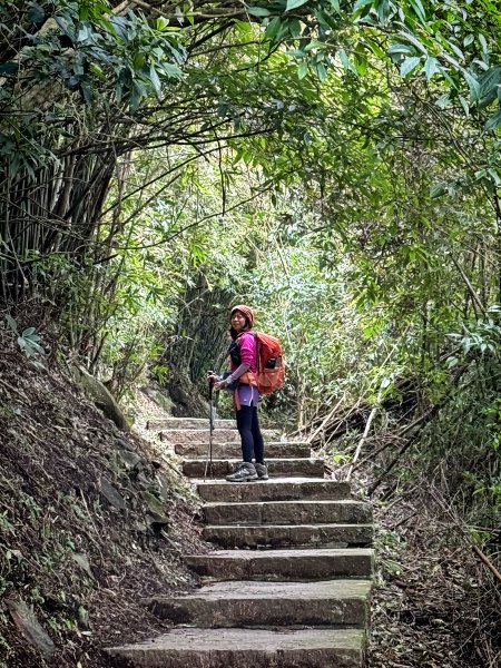 淡水搭渡輪上觀音山+占山O繞 搭公車接渡輪回淡水-202503182770633