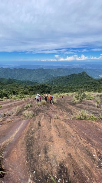 南庄大坪山山麓蓬萊大石壁無名山O型2610552